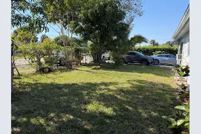 3737 NW 1st Ct, Lauderhill, FL 33311 - Photo 12