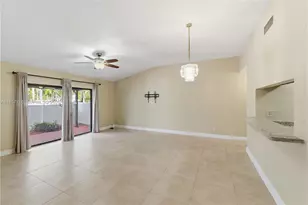 11654 NW 11th St, Pembroke Pines, FL 33026 - Photo 2
