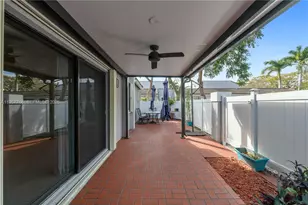 11654 NW 11th St, Pembroke Pines, FL 33026 - Photo 16