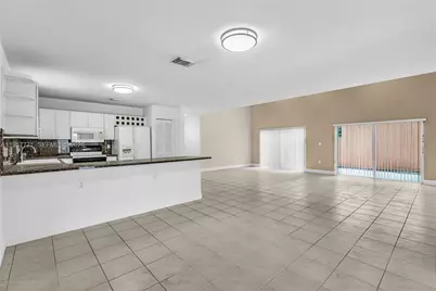 8211 NW 194th Ter, Hialeah, FL 33015 - Photo 6