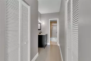 300 Bayview Dr, Sunny Isles Beach, FL 33160 - Photo 34