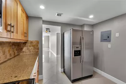 300 Bayview Dr #PH-06, Sunny Isles Beach, FL 33160 - Photo 36