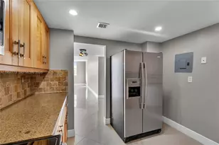 300 Bayview Dr, Sunny Isles Beach, FL 33160 - Photo 36