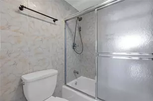 300 Bayview Dr, Sunny Isles Beach, FL 33160 - Photo 32