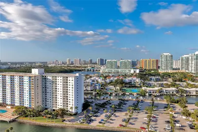 300 Bayview Dr #PH-06, Sunny Isles Beach, FL 33160 - Photo 50