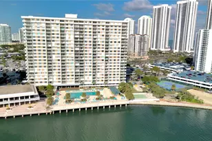 300 Bayview Dr, Sunny Isles Beach, FL 33160 - Photo 58
