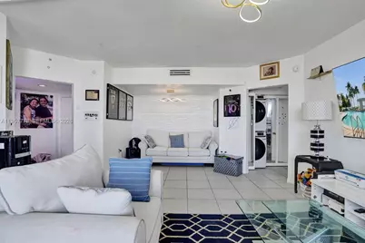 1330 West Ave #1811, Miami Beach, FL 33139 - Photo 10