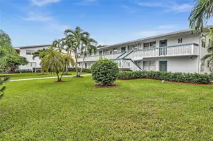 160 Markham H, Deerfield Beach, FL 33442 - Photo 1