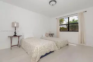 10434 Sunrise Lakes Blvd, Sunrise, FL 33322 - Photo 10