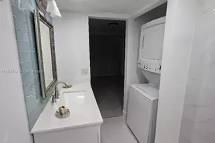 10434 Sunrise Lakes Blvd, Sunrise, FL 33322 - Photo 14