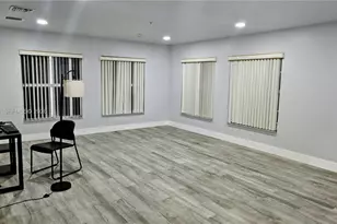 2953 NW 10th Ct, Fort Lauderdale, FL 33311 - Photo 4