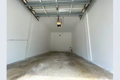 761 N Pine Island Road #104, Plantation, FL 33324 - Photo 14