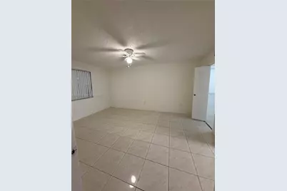 761 N Pine Island Road #104, Plantation, FL 33324 - Photo 26