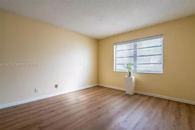 200 Ashbury Rd #205, Hollywood, FL 33024 - Photo 20