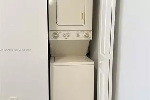 2880 Pine Tree Dr, Miami Beach, FL 33140 - Photo 10