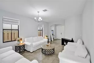 8895 NW 100th Pl, Doral, FL 33178 - Photo 6