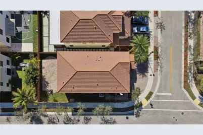 8895 NW 100th Pl, Doral, FL 33178 - Photo 50