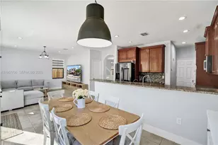 8895 NW 100th Pl, Doral, FL 33178 - Photo 16