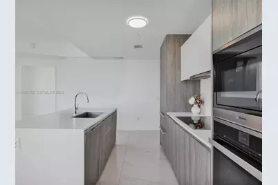 2900 NE 7th Ave #3301, Miami, FL 33137 - Photo 10