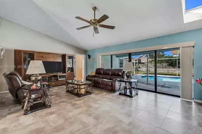 1128 W Rainwood Cir W, Palm Beach Gardens, FL 33410 - Photo 6