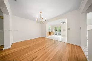 670 NE 56th St, Miami, FL 33137 - Photo 34