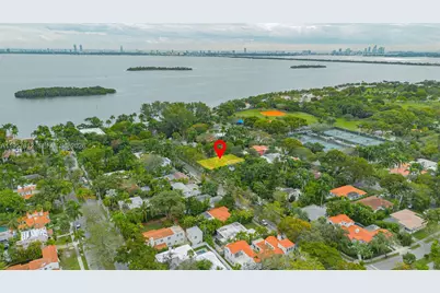 670 NE 56th St, Miami, FL 33137 - Photo 24