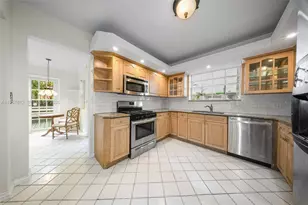670 NE 56th St, Miami, FL 33137 - Photo 26