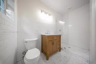 670 NE 56th St, Miami, FL 33137 - Photo 10