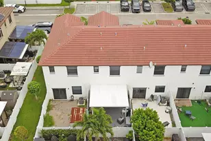10628 W 33rd Way, Hialeah, FL 33018 - Photo 18
