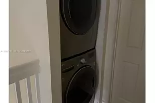 10628 W 33rd Way, Hialeah, FL 33018 - Photo 18