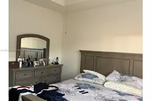 10628 W 33rd Way, Hialeah, FL 33018 - Photo 10