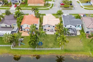 18159 SW 3rd St, Pembroke Pines, FL 33029 - Photo 32