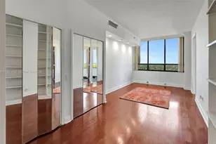 11113 Biscayne Blvd, Miami, FL 33181 - Photo 32