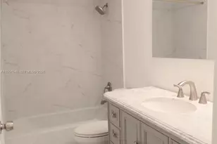 7225 Miami Lakes Dr, Miami Lakes, FL 33014 - Photo 14