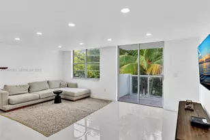 10000 W Bay Harbor Dr, Bay Harbor Islands, FL 33154 - Photo 2