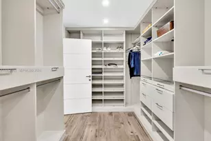 10000 W Bay Harbor Dr, Bay Harbor Islands, FL 33154 - Photo 28