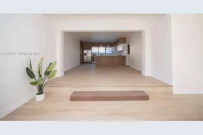 15411 NE 10th Ave, North Miami Beach, FL 33162 - Photo 10