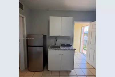 275 W 16th St #0, Hialeah, FL 33010 - Photo 10