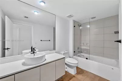 4250 Biscayne Blvd #1502, Miami, FL 33137 - Photo 14