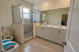 1146 SE 26th Ter, Homestead, FL 33035 - Photo 18