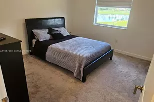 1146 SE 26th Ter, Homestead, FL 33035 - Photo 16