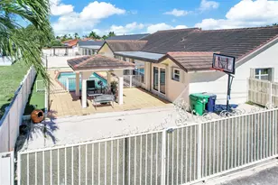 1992 SW 139th Ct, Miami, FL 33175 - Photo 4