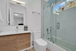 2851 SW 33rd Ct, Miami, FL 33133 - Photo 28