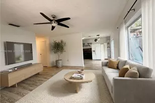 2671 NW 87th Ln, Sunrise, FL 33322 - Photo 2