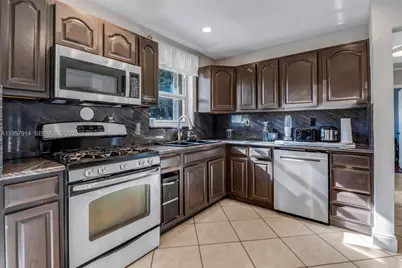 1600 N 28th Ct #N/A, Hollywood, FL 33020 - Photo 18