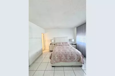 999 Brickell Bay Dr #1905, Miami, FL 33131 - Photo 20