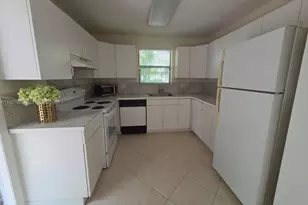 814 Finley Ct, Hollywood, FL 33020 - Photo 4
