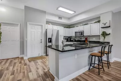 7401 Palomino Dr #114-1, Davie, FL 33024 - Photo 8