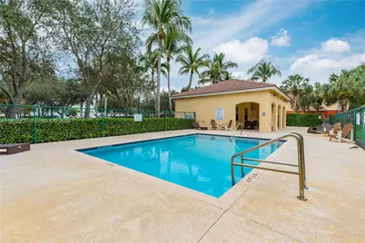 7401 Palomino Dr #114-1, Davie, FL 33024 - Photo 24
