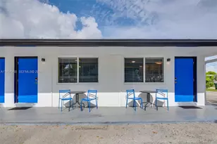 412 NE 4th Ave, Hallandale Beach, FL 33009 - Photo 4